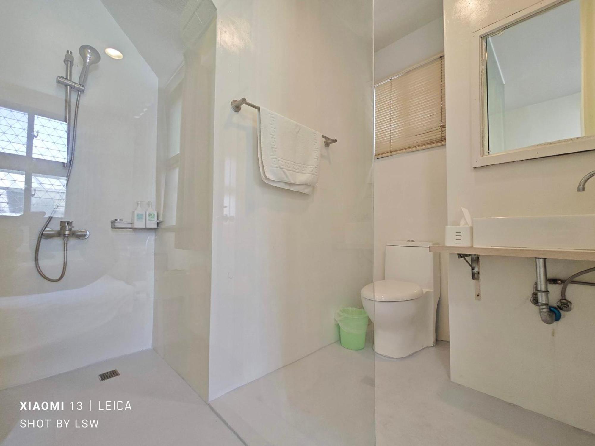 Honey House Tainan Bed & Breakfast Bagian luar foto