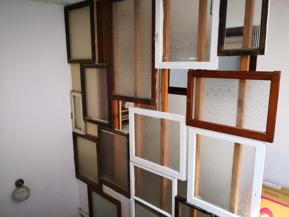 Honey House Tainan Bed & Breakfast Bagian luar foto