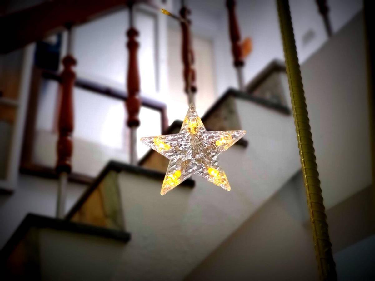 Honey House Tainan Bed & Breakfast Bagian luar foto